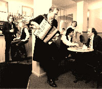 kadenz1.jpg (11714 bytes)